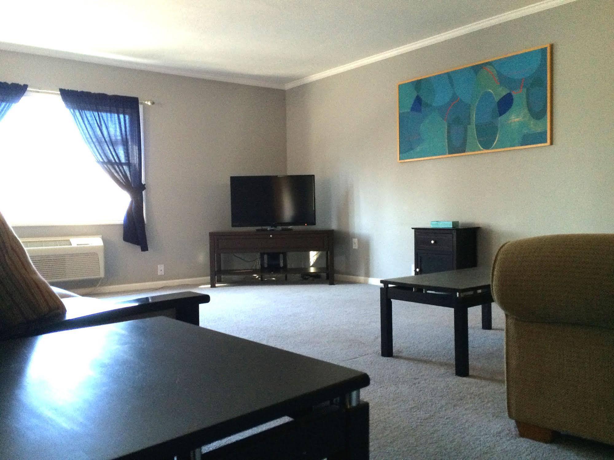 Motel Montreal レイク・ジョージ エクステリア 写真