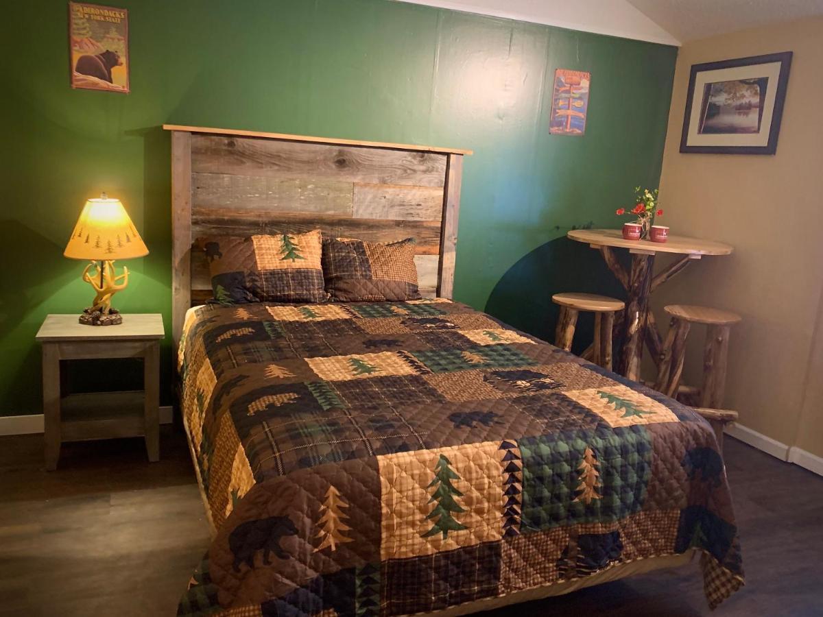 Motel Montreal レイク・ジョージ エクステリア 写真